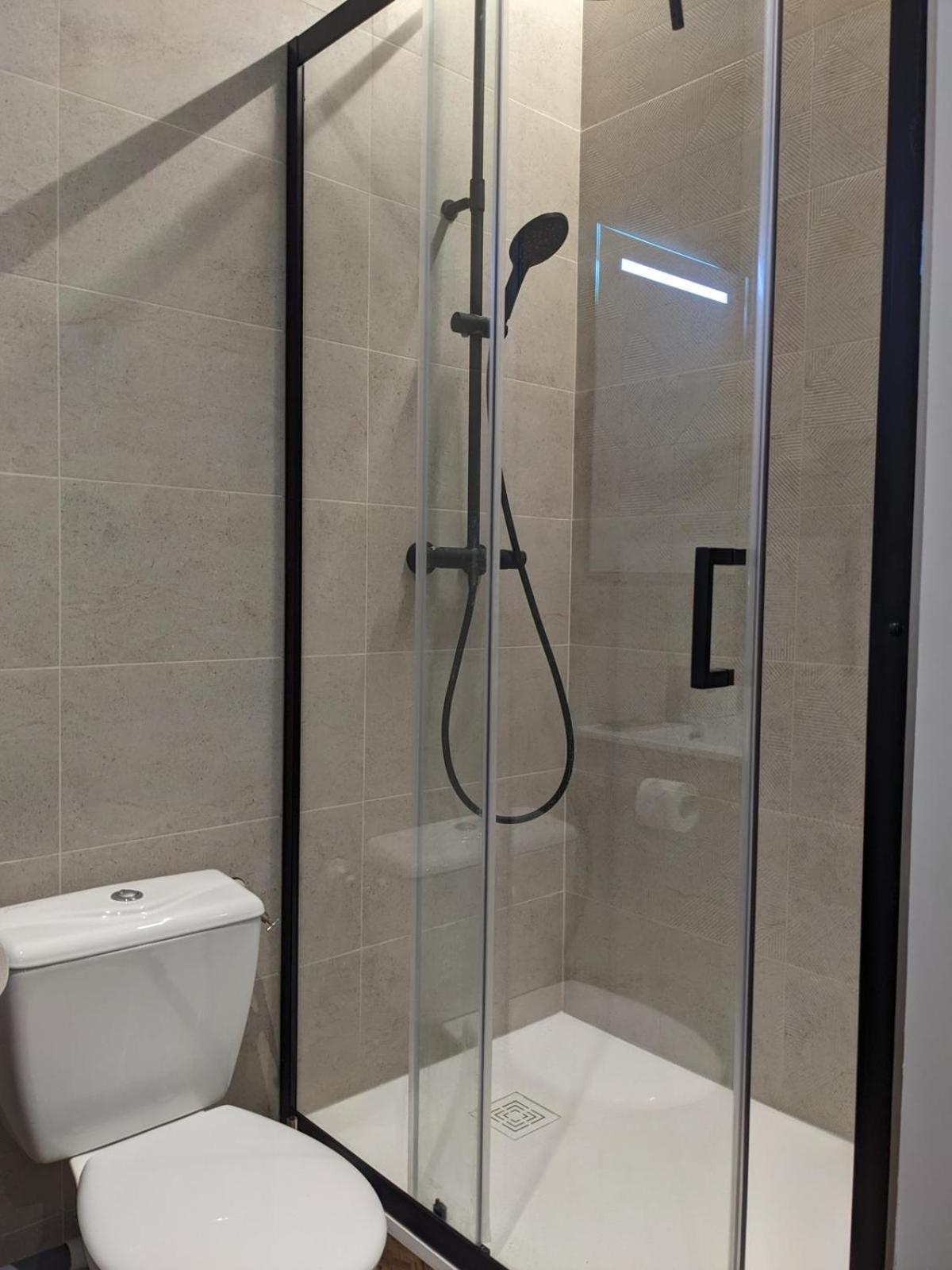 Apartament Le 12 Wifi Cosy Parking 3 Saint-Etienne  Zewnętrze zdjęcie